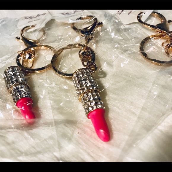 Lipstick Keychain - Picture 5 of 5